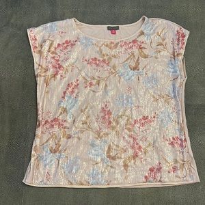 Vince Camuto Sequin floral shirt sleeve shirt size Medium